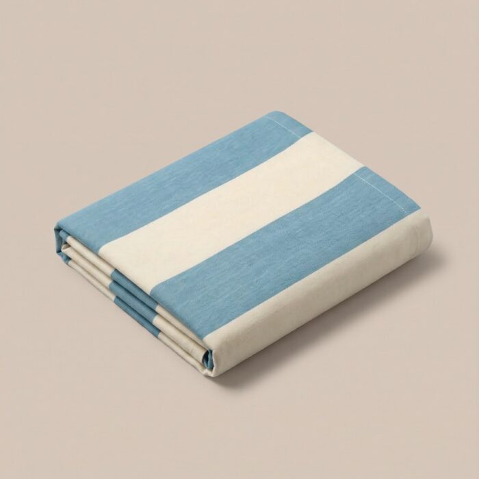 Copriletto in cotone a righe blu marina - Coton Boutique