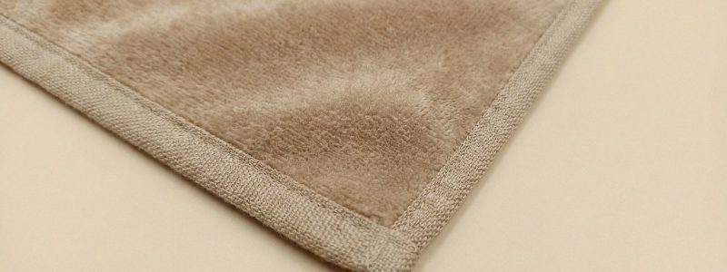 3 BEIGE VELOUR 90X170 DETTAGLIO